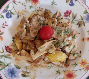 Schweinefilet mit Steinpilzen u. Bratkartoffeln; Foto Ivanka 30.9.24